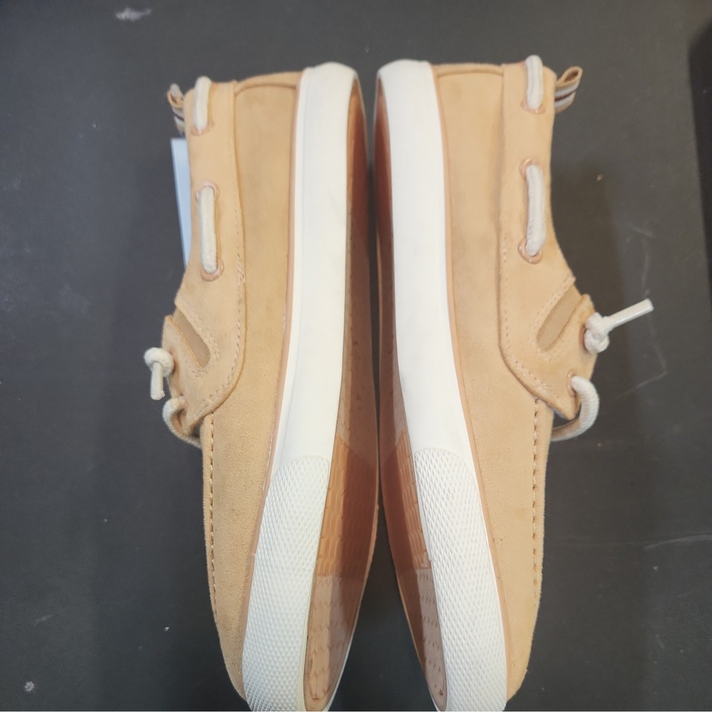 Cat & Jack NWT Reece Youth Slip On Boat Shoes Tan Size 3 **READ**